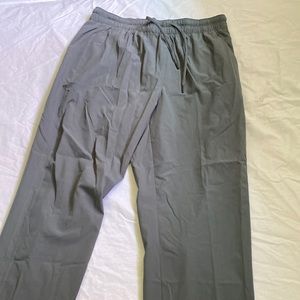 Grey athletic pant